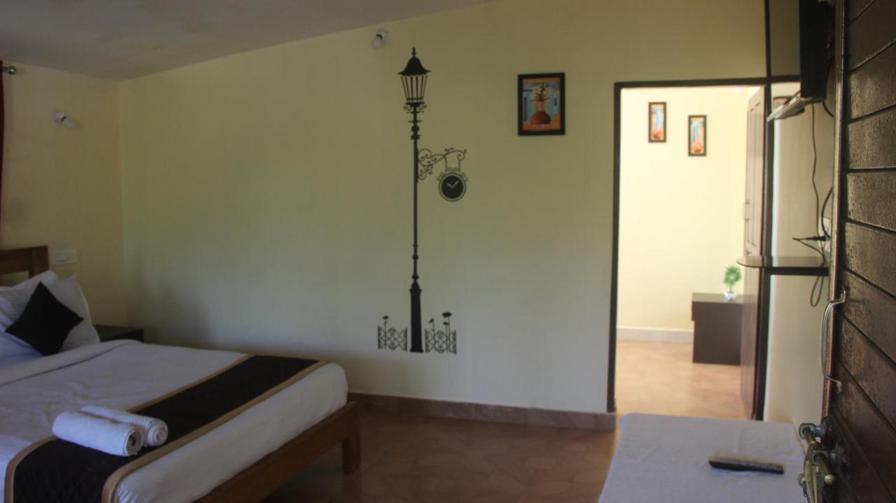 Kollanoor Guest House Madikeri Extérieur photo