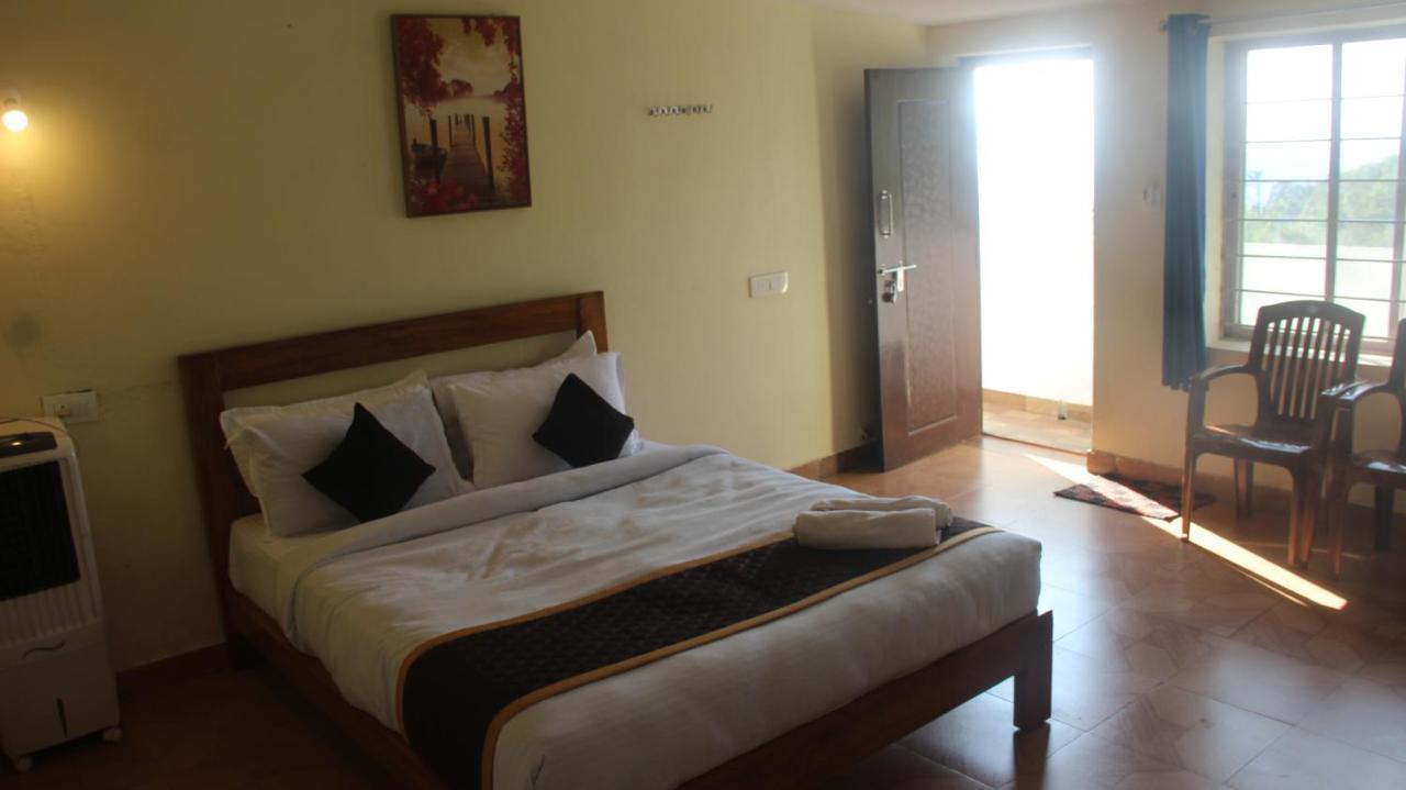 Kollanoor Guest House Madikeri Extérieur photo