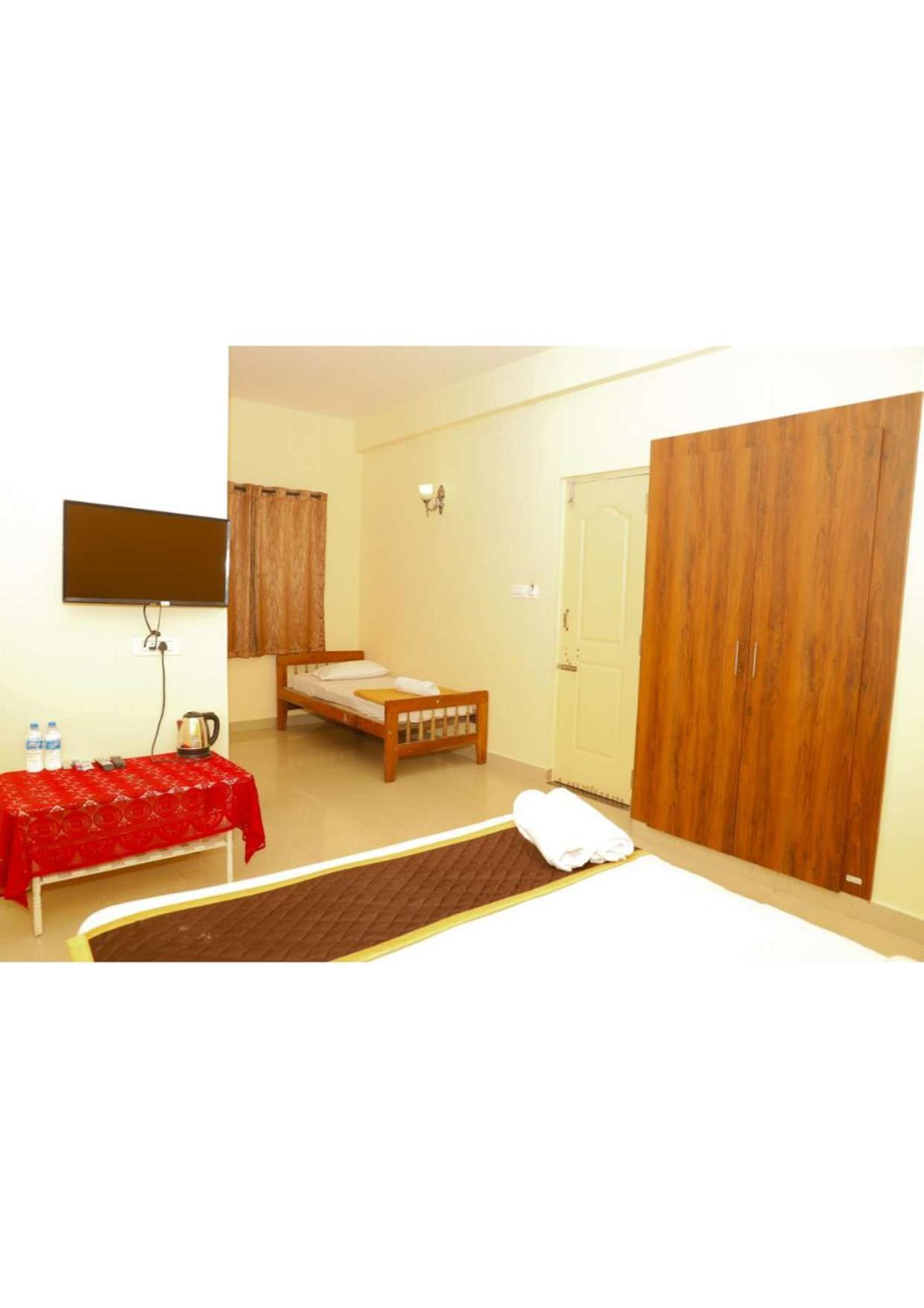 Kollanoor Guest House Madikeri Extérieur photo